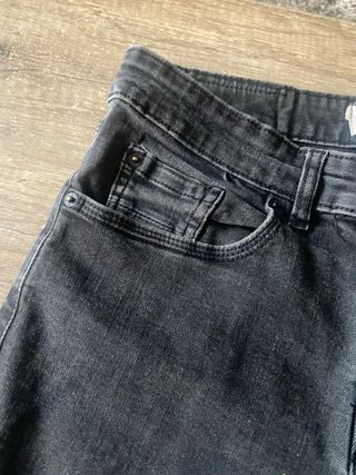 Pantalón vaquero negro Pull&Bear Talla 40