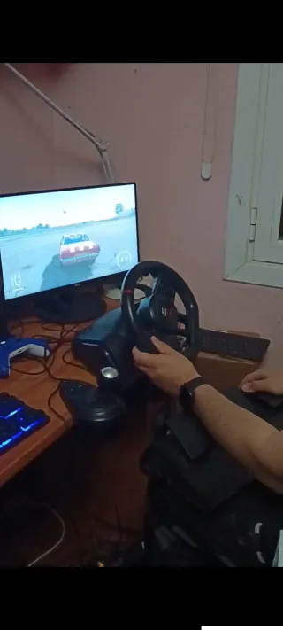 Volante y pedales para Xbox/PC