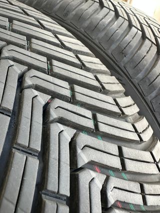 Neumáticos 215/55 R17 CONTINENTAL