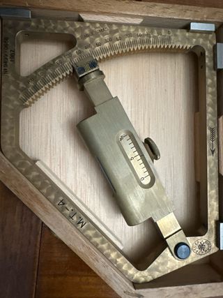 Clinómetro Militar M.T.-4