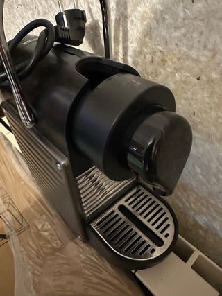 Cafetera Nespresso Krups Negra