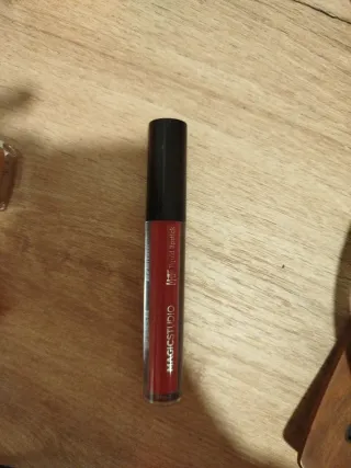 Lote Maquillaje Chanel y Magic Studio