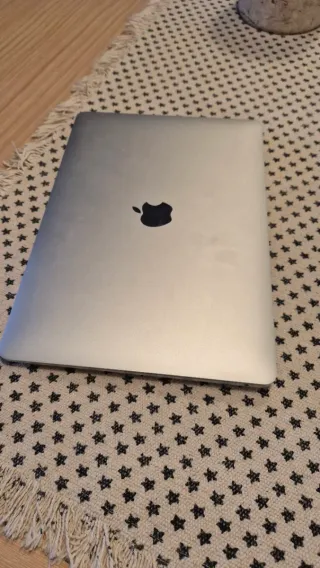 MacBook Air M1 2021 8GB RAM