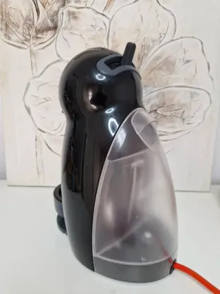 Cafetera Dolce Gusto Negra