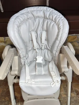 Trona Chicco Polly Magic