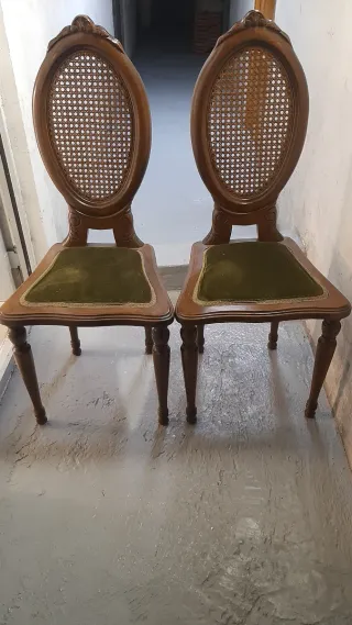 Sillas antiguas vintage madera y rejilla