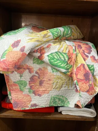 Copriletto floreale bianco