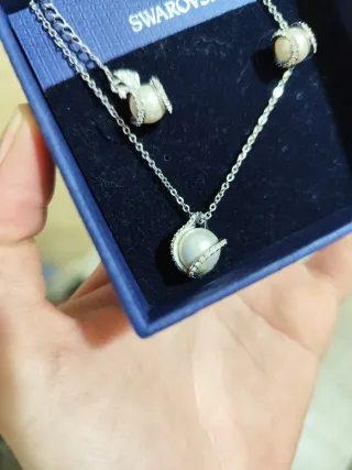 Conjunto Swarovski Collar y Pendientes Perla