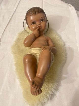 Niño Jesús figura religiosa