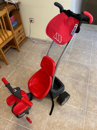 Triciclo infantil rojo