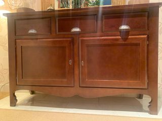 Mueble recibidor madera maciza.