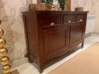 Mueble recibidor madera maciza.