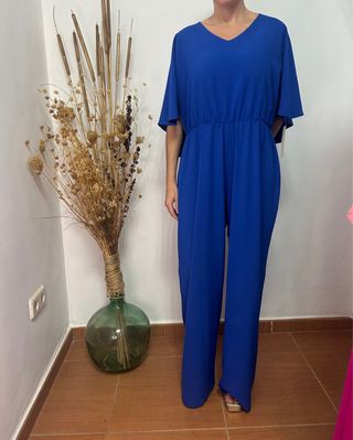 Mono elegante azul talla 58