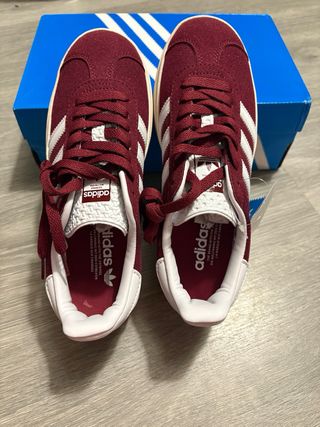 Adidas Gazelle Bold W plataforma granates talla 38