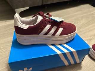 Adidas Gazelle Bold W plataforma granates talla 38