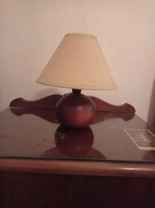 LÁMPARA Y MESITA POR 35