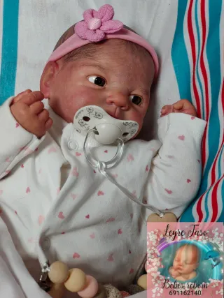 Bebé Reborn 45 cm vinilo con placa no sexuada