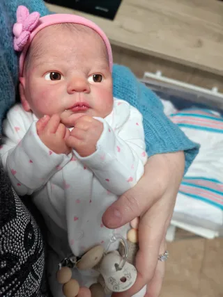 Bebé Reborn 45 cm vinilo con placa no sexuada