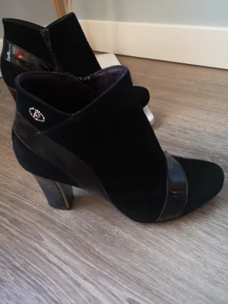 Botines Pitillos Negros Tacón