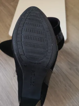 Botines Pitillos Negros Tacón