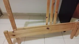 Cama de madera