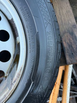 4 Llantas con Neumáticos 205/65R16