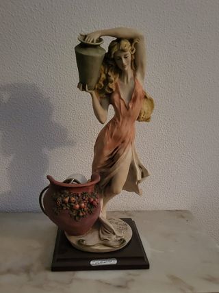 Lampada da tavolo in porcellana e legno