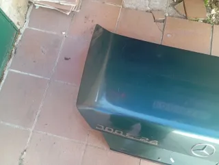 Portón trasero Mercedes W124 300E 24V