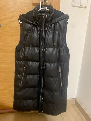 Chaleco largo acolchado Zara negro