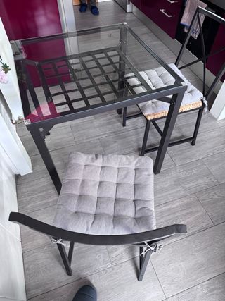 Mesa de cocina cristal y metal negra