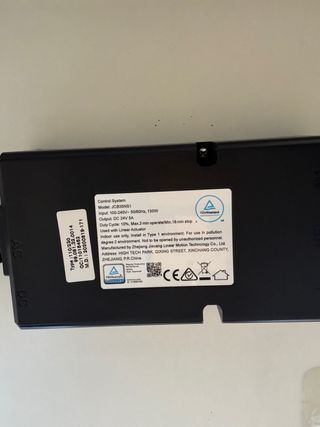 Escritorio Elevable defecto Blanco y Negro