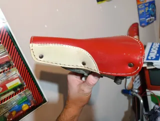 Sillín y catadióptrico Orbea Vivanti