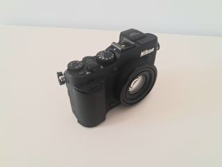 Cámara Nikon Coolpix P7800