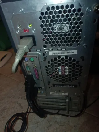 PC Fisso Lenovo Nero/Grigio