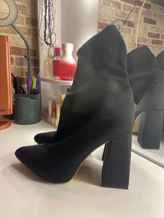 Botas negras de tacón