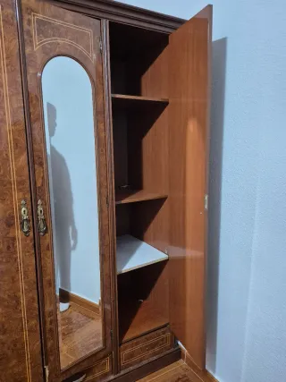 Armario ropero madera con espejo