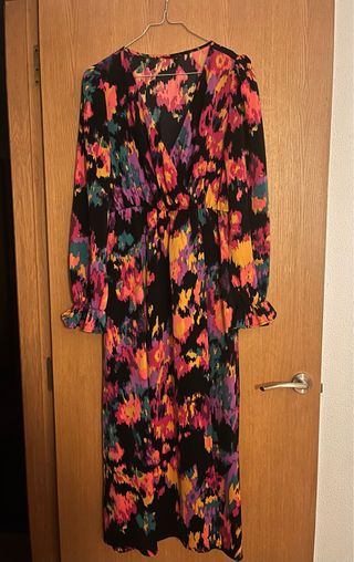 Vestido estampado floral negro multicolor