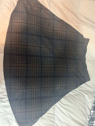 Falda Cortefiel cuadros gris y marrón talla 44