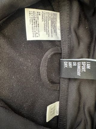 Chaqueta Adidas Negra y Blanca Talla M