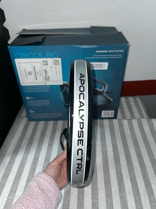 Pala de pádel Mystica rosa y negra