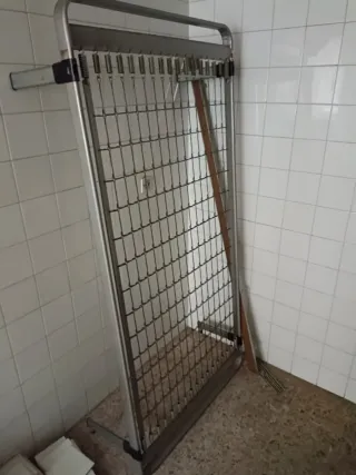 Somier metálico individual con patas