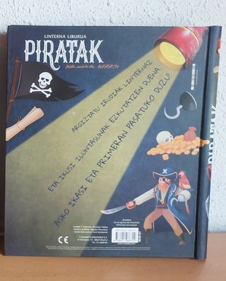 Libro linterna de piratas (euskera, 6 años) NUEVO