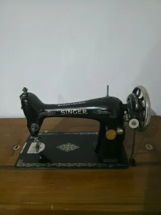 Máquina de Coser Singer Antigua