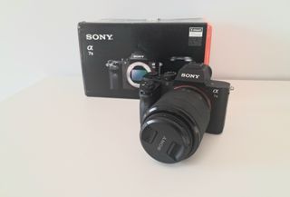 Cámara Sony A7II con caja