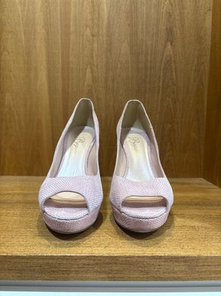 Zapatos de tacón peep toe