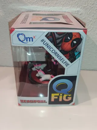 Figura QFig Deadpool con Unicornios