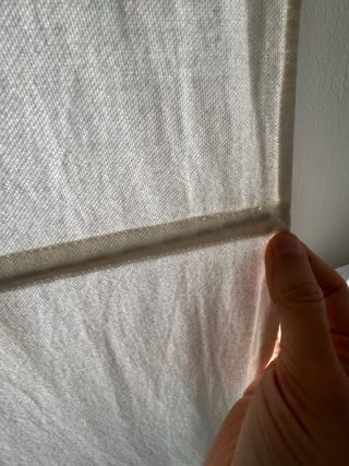 Estor enrollable con sistema