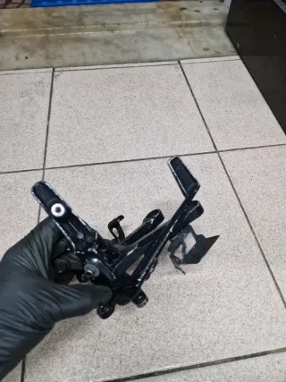 Patim Direito CBR 100R