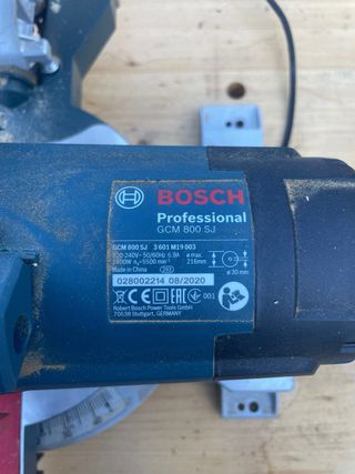 Ingletadora Bosch GCM 800 SJ