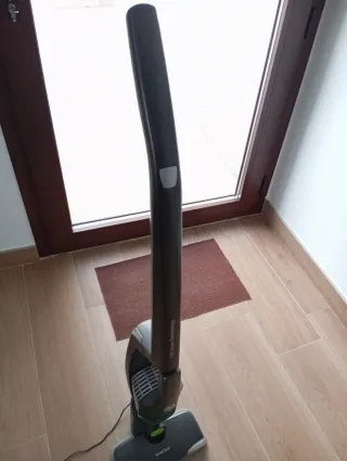 Aspiradora Silvercrest 2 en 1: Escoba y Mano